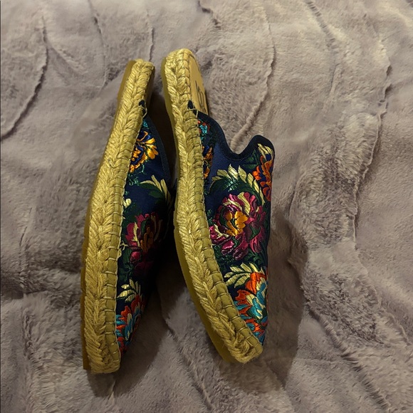 Miz Mooz flats. New - Picture 3 of 5